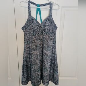 Mondetta dress with built in bra